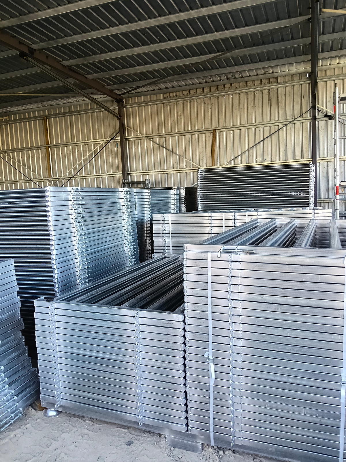 Heavy Duty Cattle Panel - 1800mm H x 2100mm W - 60x30 Cattle Rail