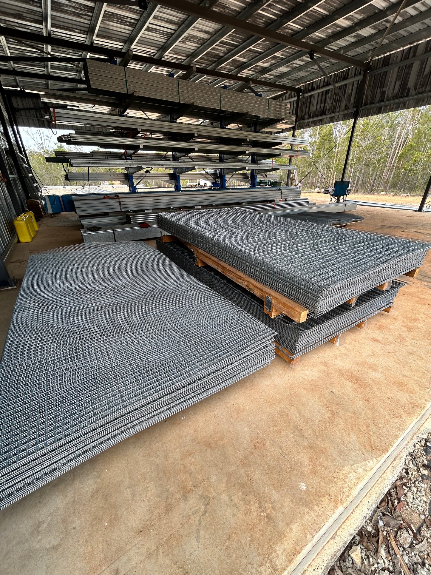 Galvanised Mesh 100x100 2400x1200 4mm thickness