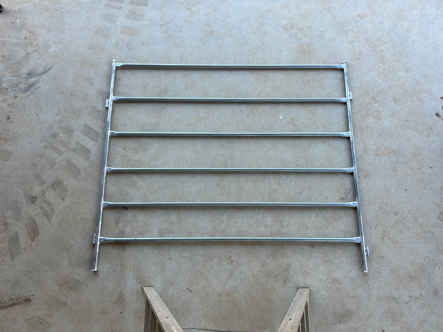 6 Rail Horse Panel - 1810mm H x 2100mm W