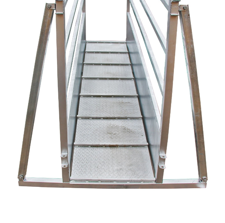 Adjustable Cattle Ramp